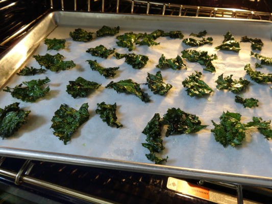 Baking Crispy Kale Chips