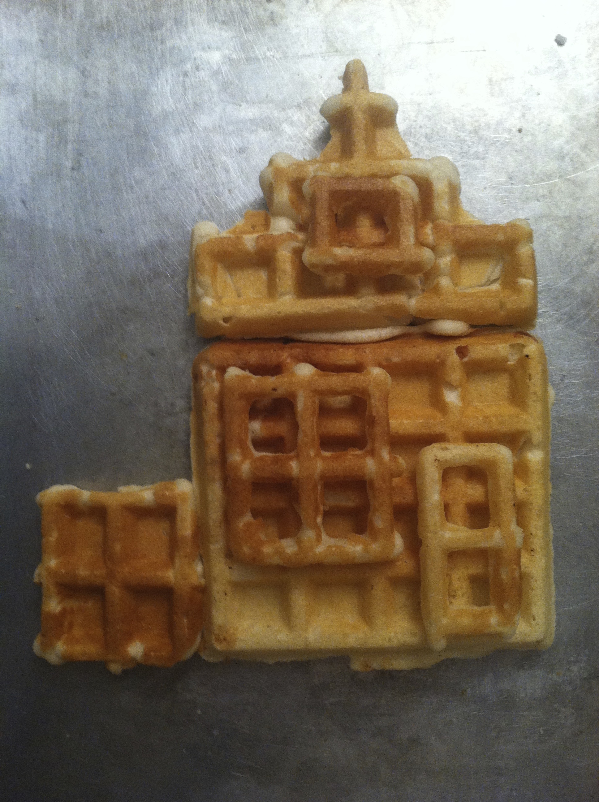 The Easy Way to Clean Your Waffle Iron - TheMamasGirls