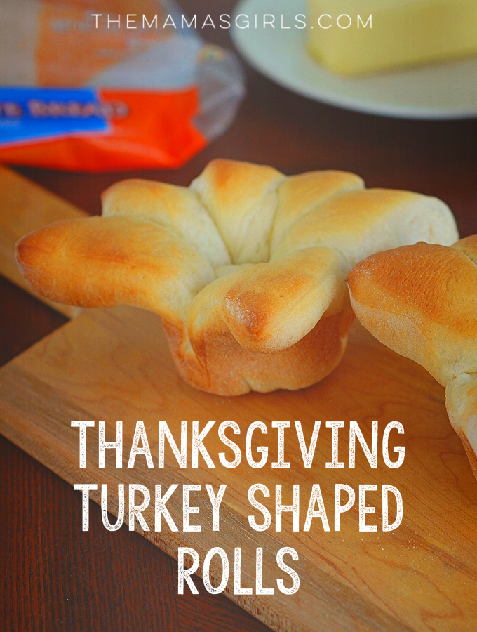 Thanksgiving Turkey Shaped Rolls